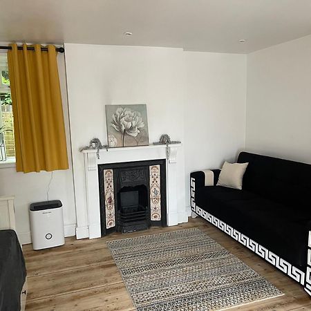 A Lovely One Bed Flat In North Finchley Kültér fotó