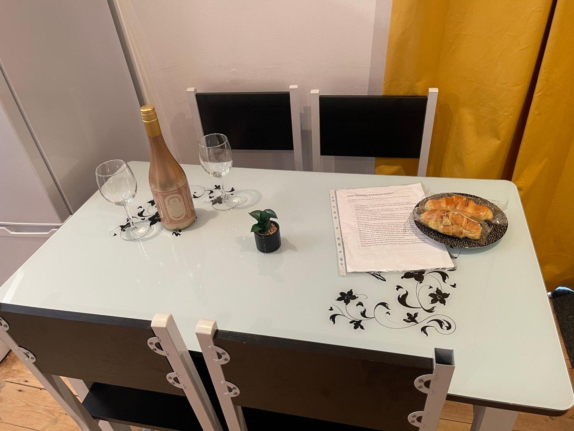 A Lovely One Bed Flat In North Finchley Kültér fotó